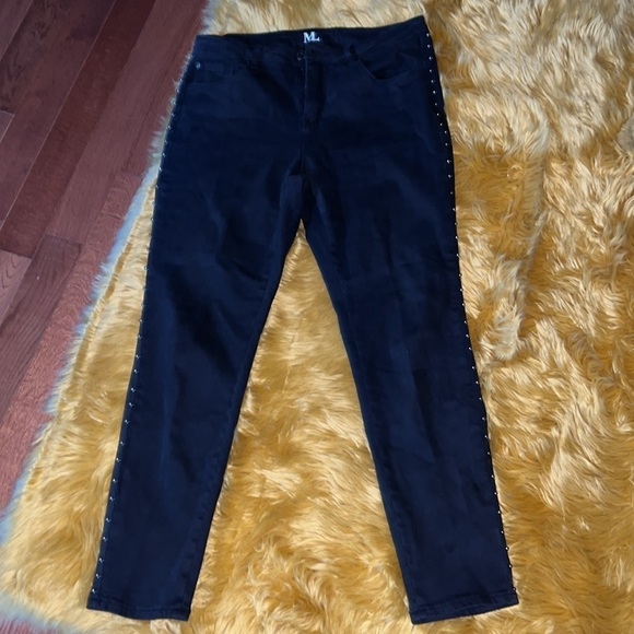 Melanie Lynn black stud detail  stretchy denim jeans Sz 14 - Picture 3 of 10
